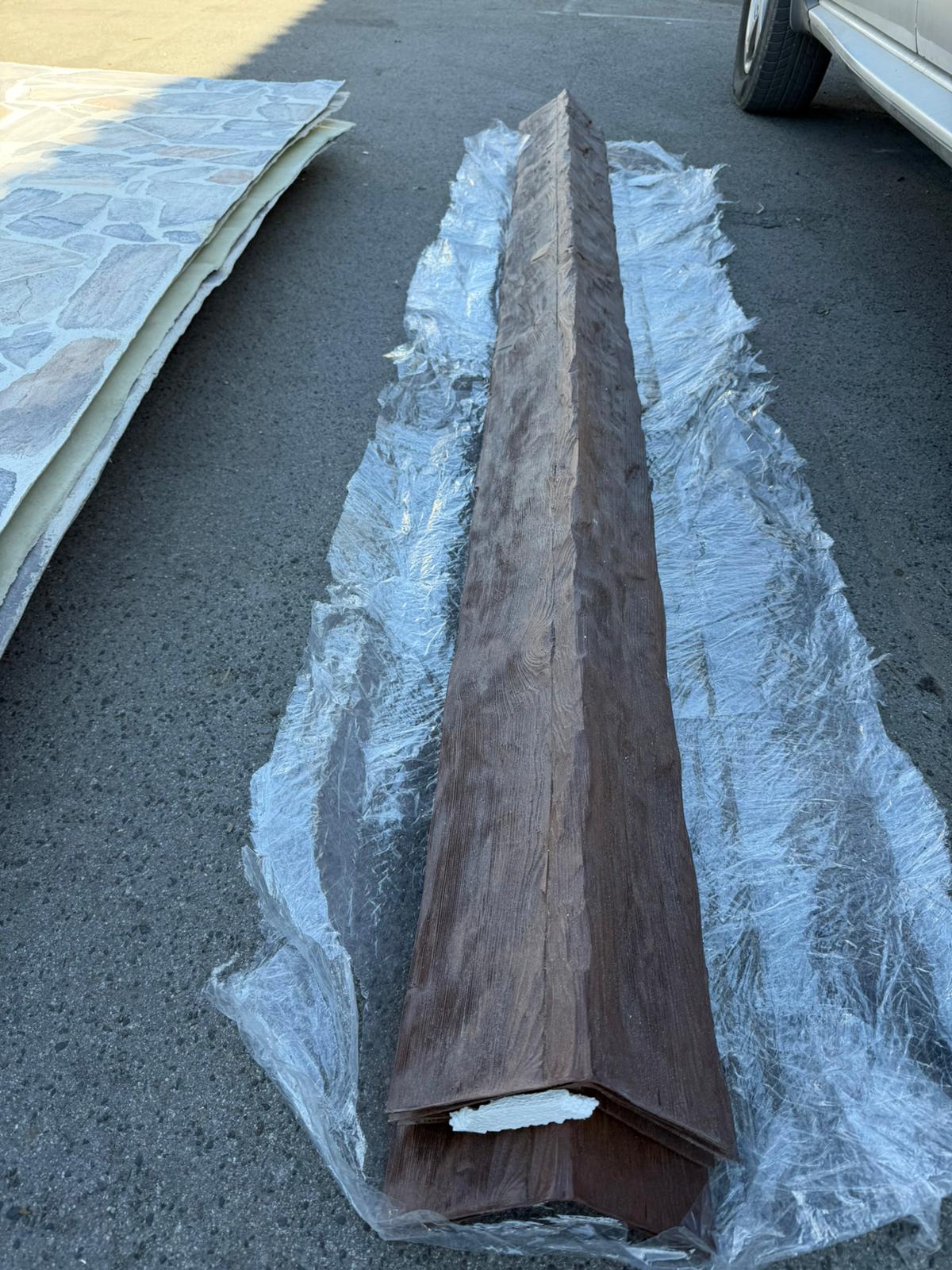 GFK-Holzecke in Holzoptik über die gesamte Länge